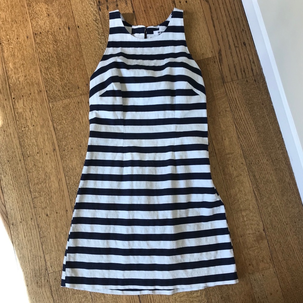 BB Dakota Sz2 Stripe Dress w/Back Cutout Gr8 Cond